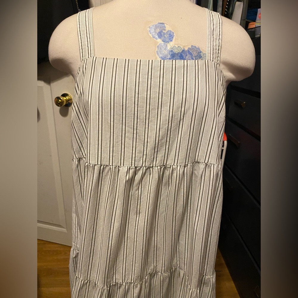 Pre-Owned, Women’s Size S HAVEN WELL WITHIN Gray & White Striped Midi Dress